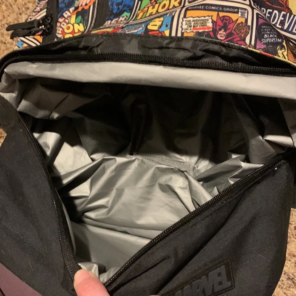Marvel comic backpack - Picture 5 of 5